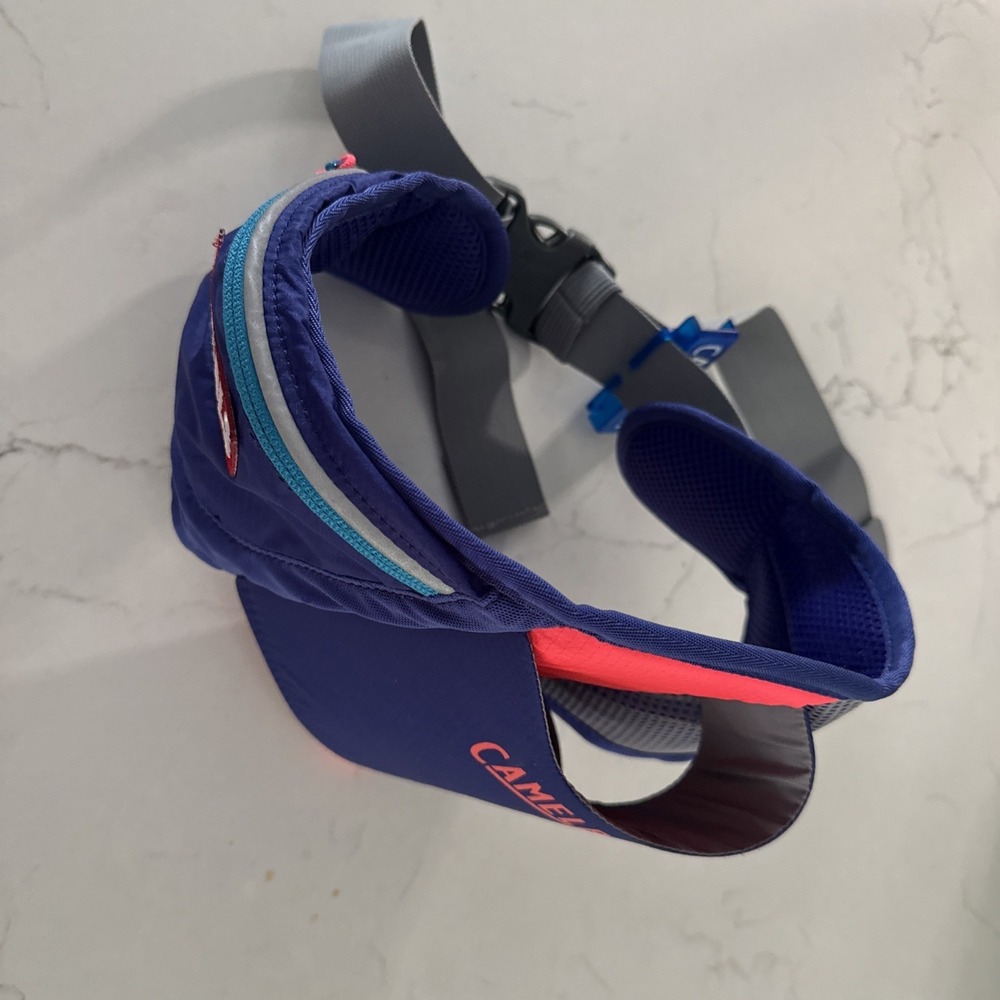 CamelBak Delaney DC Hydration Waist‎ Belt with Water Bottle Pocket Fanny Pack - Picture 4 of 5